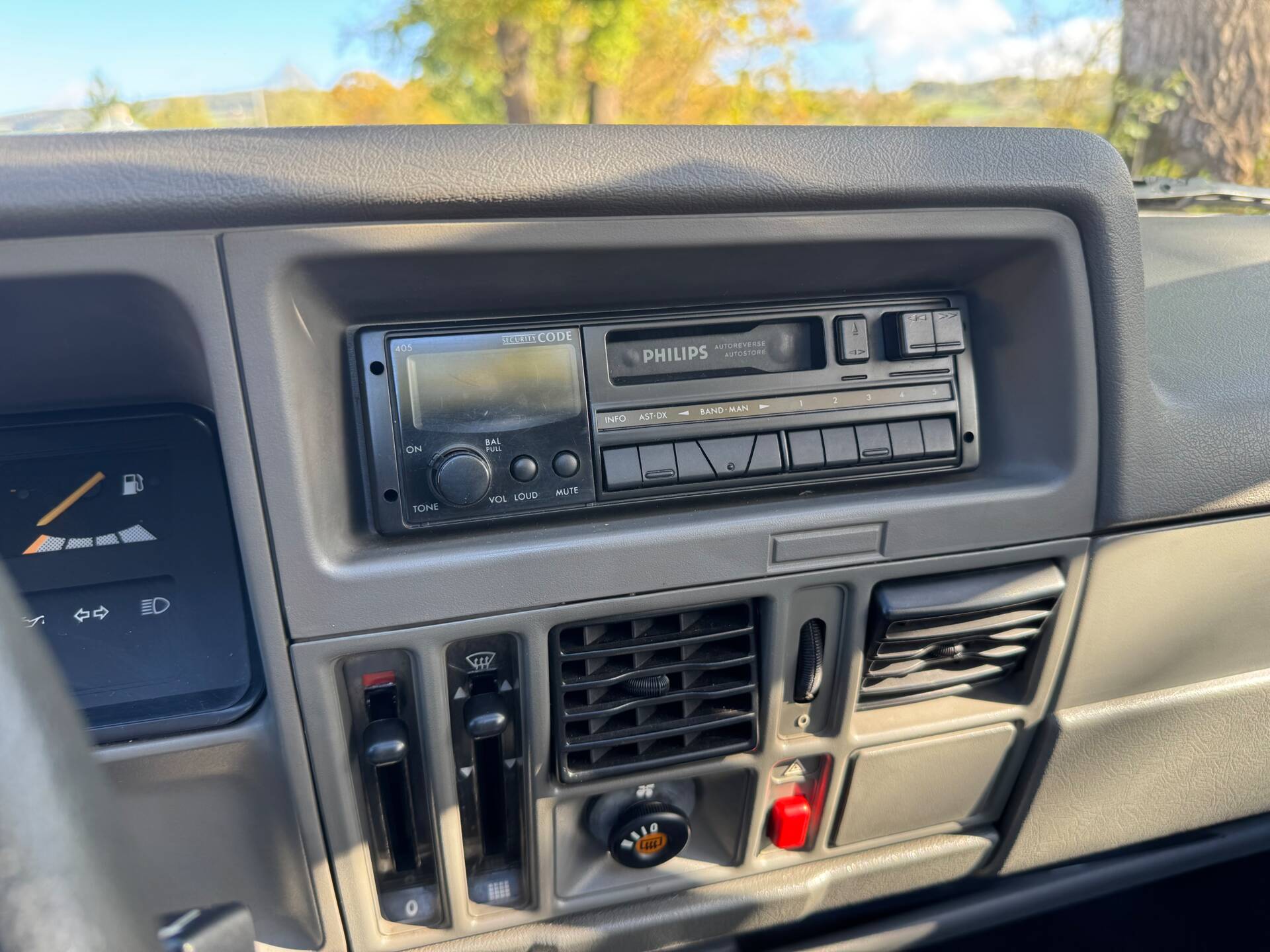 Originales Philips-Kassettenradio mit Security Code